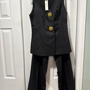 Commense Elegant Black Women's Jumpsuit with Gold Accents